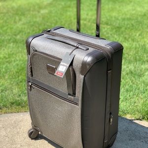 tumi earl grey carry on